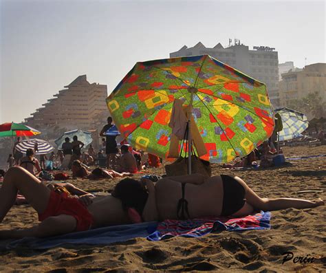 pillados en la playa Search